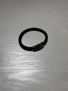 DEAL DESIGN 編み込みレザーシルバーブレスレット - メルカリ