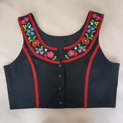 2025年最新】フォークダンスベスト刺繍の人気アイテム - メルカリ