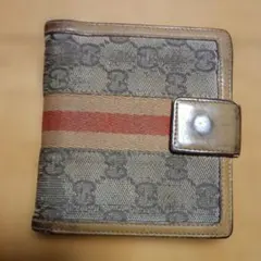 GUCCI　二つ折り財布　シェリーライン　GGキャンバス　財布　ベージュ