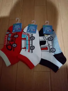 3足セット【即日発送可】靴下　まとめ売り 働く車 パトカー　13〜15センチ