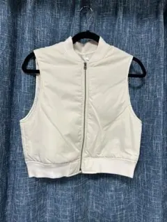 Te' chichi ベスト　オフホワイト