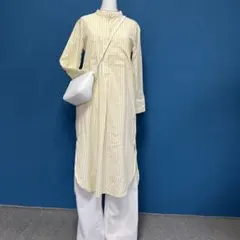 イエローとアイボリーのストライプ長袖シャツワンピース