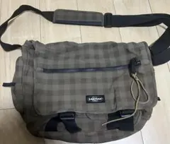 が*と様 90's EASTPAK チェック柄 メッセンジャーバッグのサムネイル
