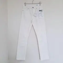 【新品、タグ付き】NAVY　ホワイトデニムパンツ　スキニー　26