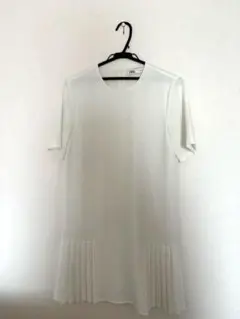 ZARA ホワイト カットソーワンピース 半袖