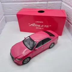 【匿名配送·非売品】ピンク クラウン ミニカー トヨタ アスリートのサムネイル