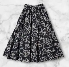 Te chichi 綿ローン　フラワープリントスカート黒 M 春