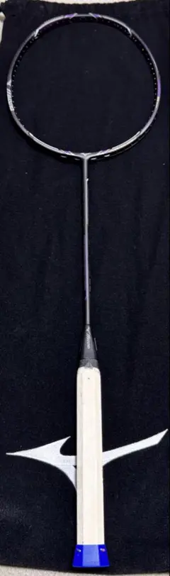 専用！超美品！ミズノ フォルティウス33クイック 4UG6 MIZUNO ミズノ バドミントンラケット フォルティウス FORTIUS 33