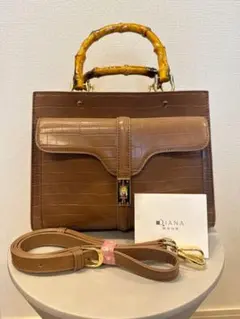美品 DIANA ダイアナ 2way型押しハンドバッグ バンブーハンドル バッグ