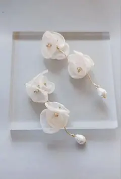 シフォン生地ピアス　ウェディング　結婚式アクセサリー