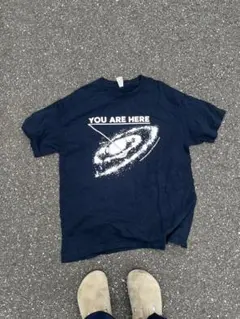 YOU ARE HERE 宇宙グラフィックTシャツ