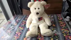 ホワイトベア ぬいぐるみ ニット帽・マフラー付き - メルカリ