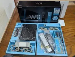 Wii本体 ブラック リモコン2台とヌンチャク ソフト6本 バランスボード付き