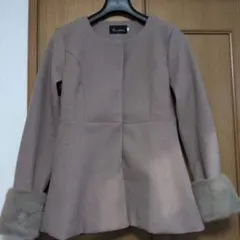 コート 薄い茶色　ベージュ フレアシルエット　ウール