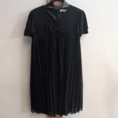 【もち吉様専用】黒いプリーツ半袖ワンピース　キャサリンコテージ