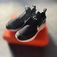 Nike 22cm 新品未使用　Flex Runner 3 GS ブラック