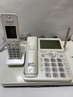Panasonic コードレス電話機子機1台付 VE-GD72w二台セット - メルカリ