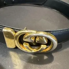 GUCCI ブラックレザーベルト ダブルGロゴ