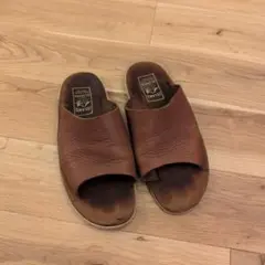  SLIPPER トングサンダル スエード ピーナッツ サイズ9 ISLAND SLIPPER トングサンダル スエード ピーナッツ サイズ9 - メルカリ
