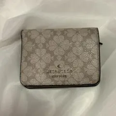 ケイトスペード 二つ折り 財布 クローバー柄 ベージュ