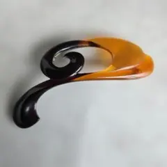 鼈甲　ブローチ　渦巻き　くるくる　ペンダント　和装　帯留　ま1　着物