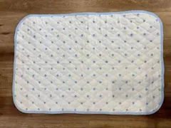 防水　汗取りパット　水色ドット柄キルティング敷きパッド