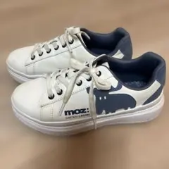 Item thumbnail for item 8334b9ca-79f2-4f27-baa3-1116314c2f68