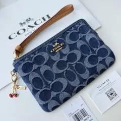 COACH コーチ ポーチ財布　コーナージップリストレット シグネチャーデニム