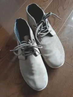 【中古】crocsグレー スエード ハイカットシューズ