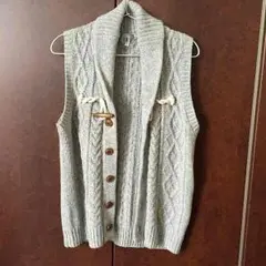 【タケオキクチ】ニット グレー ベストのサムネイル