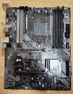 ASRock B550 Phantom Gaming 4 マザーボード 本体