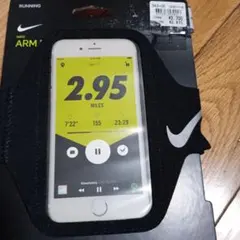 Nike スマートフォンアームバンド ブラックのサムネイル