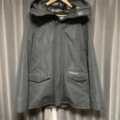 カナダグース Canada Goose フード付きダウンジャケット ブラック