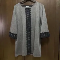 祝日㊗️セール　グレーのレース装飾七分袖チュニック