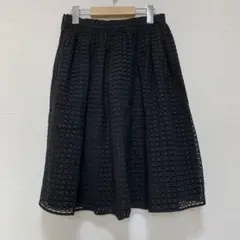 美品✨フレアスカート　透かし編み　ブラック　ひざ丈　オフィスカジュアル　レース