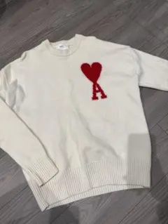 クリーム色ニットセーター ハート刺繍のサムネイル