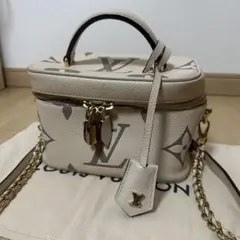 Item thumbnail for item 80694a69-9f78-4f56-9645-1fd8ce166f74