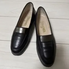 CHANEL ブラック エナメルローファー G37430 - メルカリ