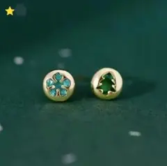 雪の結晶とクリスマスツリーピアス　カジュアル　クリスマス　エレガント　シンプル
