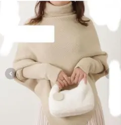 LACE LADIES 　ハイネック　変形ポンチョニットプルオーバー