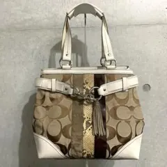 0142 COACH optic signature white bag - メルカリ