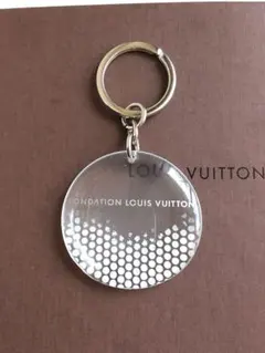 LOUIS VUITTON キーホルダー　パリ美術館　日本未発売のサムネイル