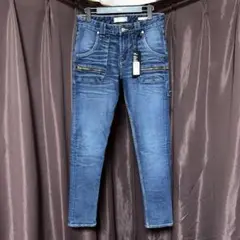 未使用　GUESS ストレッチスリムテーパード　カーペンターデニムパンツ　29
