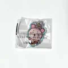 ちいかわ 韓国限定 アクリルキーホルダー 古本屋 カニちゃんのサムネイル