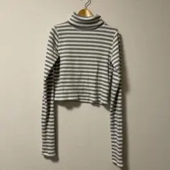 NICE CLAUP タートルネック クロップド丈