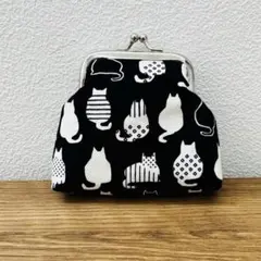 ハンドメイド　がま口　財布　小銭入れ　小物入れ　白黒　モノクロ　白猫　シンプル