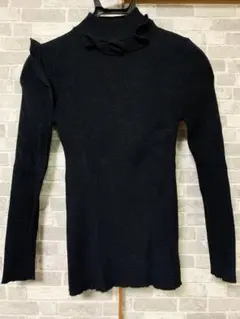 【美品　中古】長袖　ニット　細身　黒　Mくらい