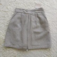 新品タグ付き✨️ナイスクラップ　ツイードショートパンツ　スカンツ　フロントジップのサムネイル