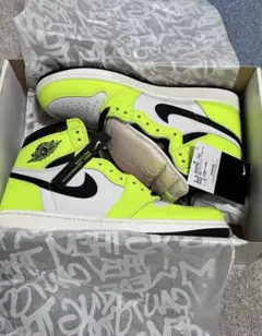 Nike Air Jordan 1 Volt/Visionaire ボルトカラー