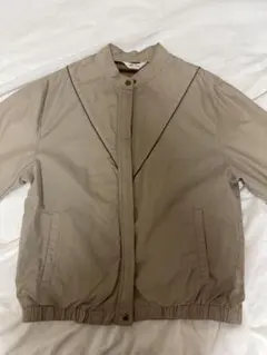 ベージュ ジャケット　ブルゾン